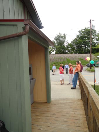 Library Kiosk Image 1